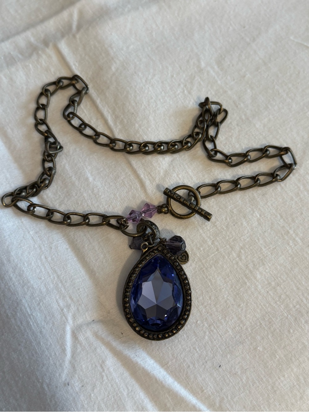Vintage-Style Purple Teardrop Pendant Necklace - Women's Jewelry